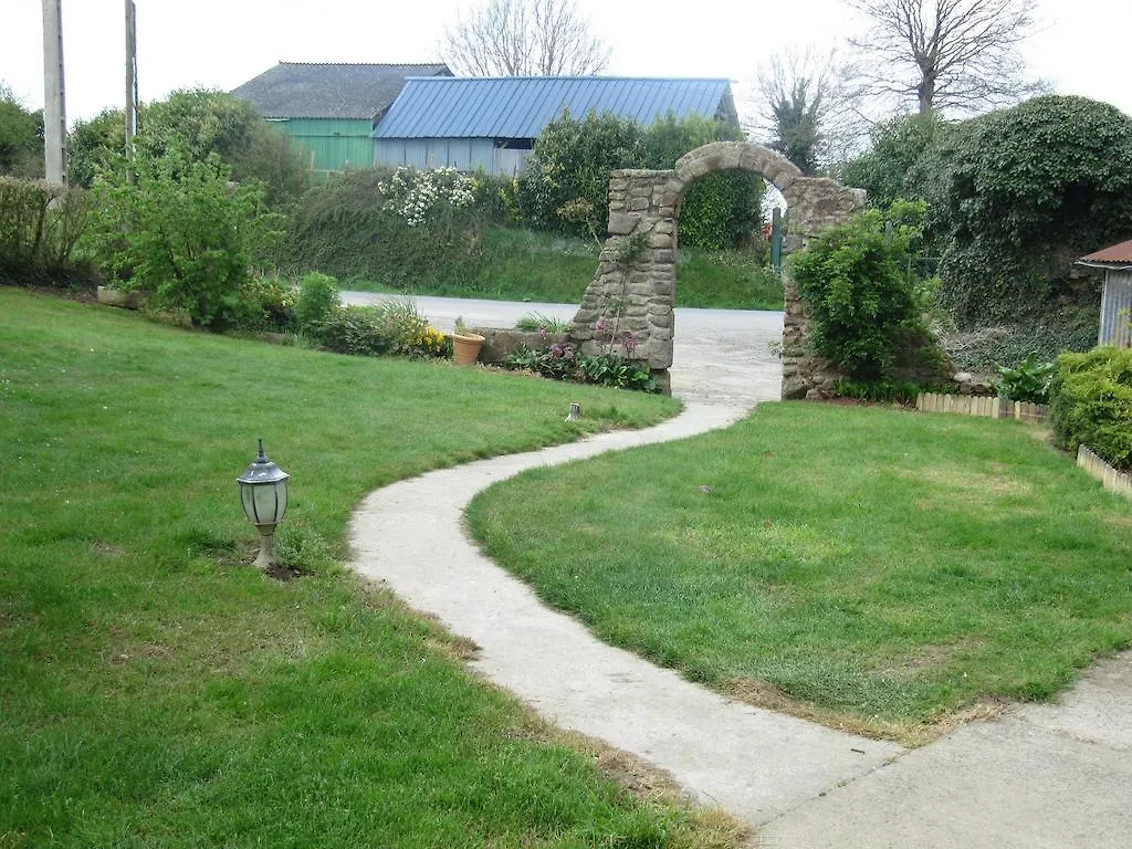 Chambres D'Hotes La Pinderie Val-Couesnon Bed & Breakfast