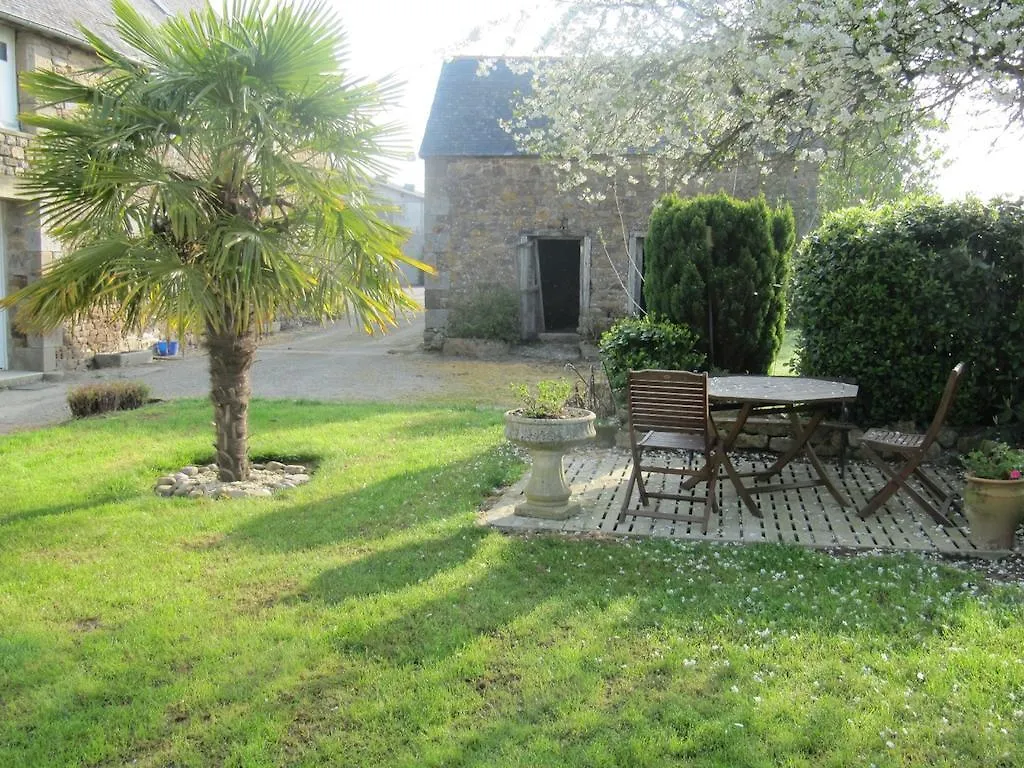 Chambres D'Hotes La Pinderie Val-Couesnon Bed & Breakfast